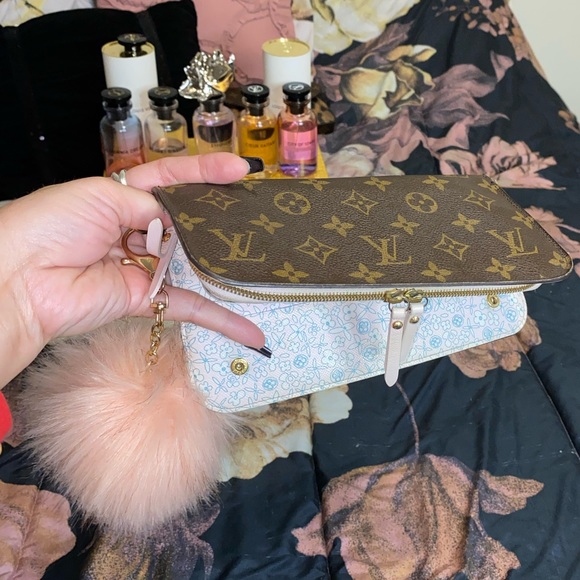 Louis Vuitton Handbags - 007🌸🦄Louis Vuitton Limited edition Fleur Insolite Wallet